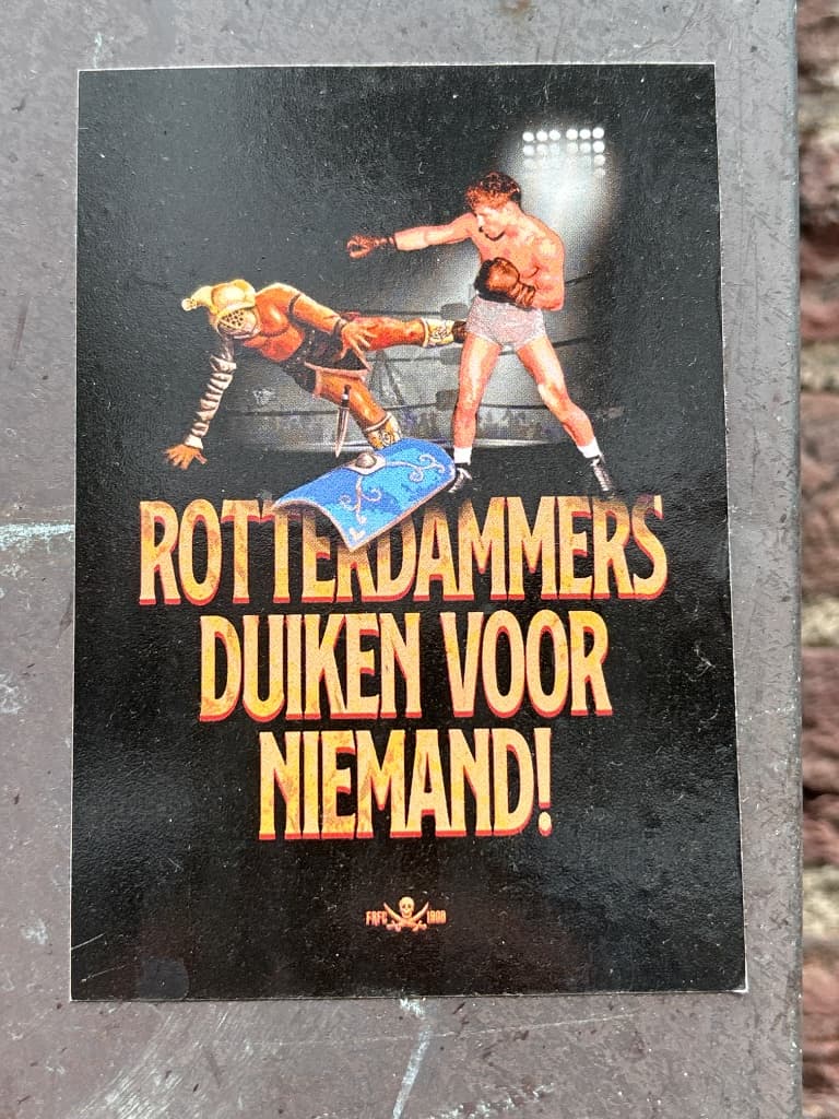 Rotterdammers duiken voor niemand sticker in The Hague