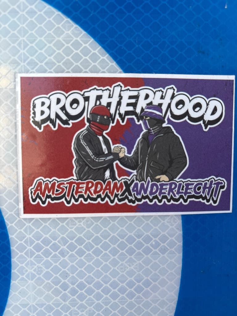Brotherhood Amsterdam, Anderlecht sticker in Stege