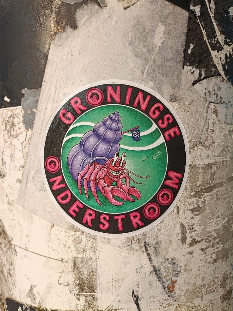 Groningse Onderstroom sticker in Groningen